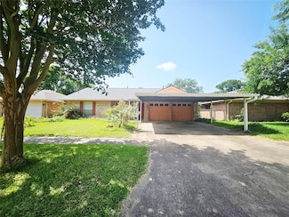 1902 New Orleans St, Deer Park, TX 77536