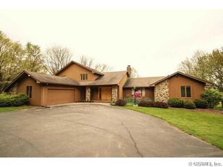 1695 W Bloomfield Rd, Honeoye Falls, NY 14472