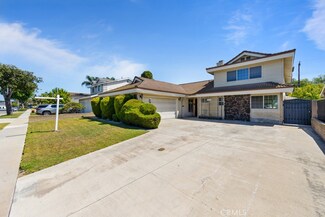 11792 Cherry St, Los Alamitos, CA 90720