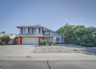 681 Canyon Creek Way, Galt, CA 95632