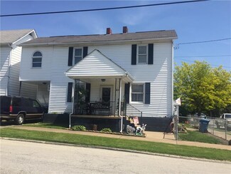 402 W Smithfield St, Mount Pleasant, PA 15666