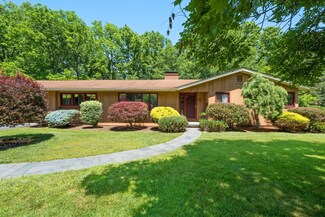 616 Lynn Ln, Waynesboro, VA 22980