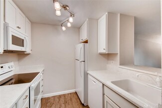 4727 176th St SW Unit J2, Lynnwood, WA 98037