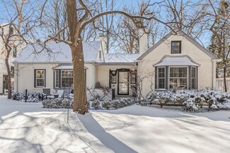 902 Lincoln St, Evanston, IL 60201