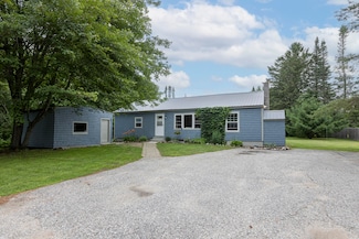 96 Mechanic Falls Rd, Oxford, ME 04270