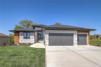 1012 Wilds Pkwy, Greenwood, MO 64034