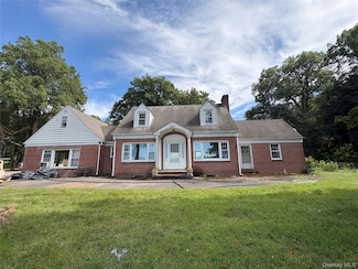 660 Wheeler Hill Rd, Wappingers Falls, NY 12590