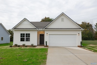 1915 Priscilla Ln NW, Huntsville, AL 35806