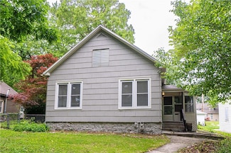 502 Vine St, Leavenworth, KS 66048