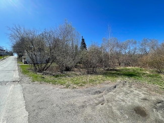 19 S Brewer Dr, Brewer, ME 04412