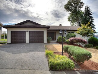 28825 8th Ave S, Federal Way, WA 98003