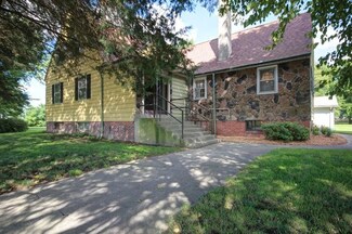 249 N County Road 1275e, Arcola, IL 61910
