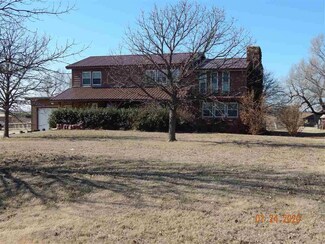 10802 N Stabe Rd, Goltry, OK 73739