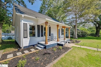 47 Wallace St, Greenville, SC 29605