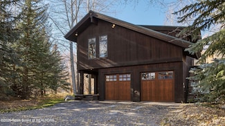 1415 2nd St, Wilson, WY 83014