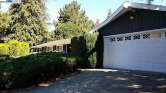 3 Southwaite Ct, Orinda, CA 94563
