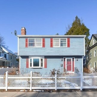 1375 River St, Hyde Park, MA 02136