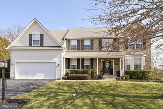 1007 Creekview Dr, Pennsburg, PA 18073