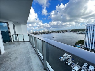 17301 Biscayne Blvd Unit LPH5, Aventura, FL 33160