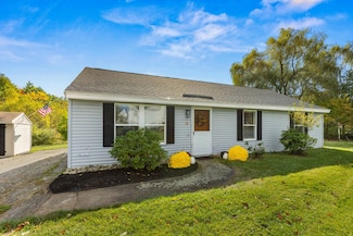 9 Nicholas Cir, Dover, NH 03820