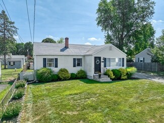 103 Oakridge St, Chicopee, MA 01020