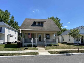 420 N Mulberry St, Churubusco, IN 46723