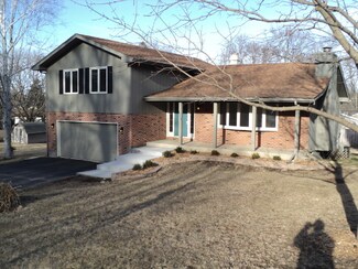 1225 Hillside View Dr, Algonquin, IL 60102
