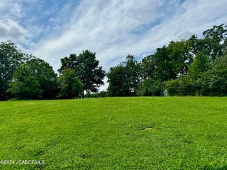 2309 Yorktown Dr, Jefferson City, MO 65109