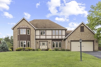 8538 Chateau Dr, Pickerington, OH 43147
