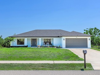 6126 Spinnaker Blvd, Englewood, FL 34224