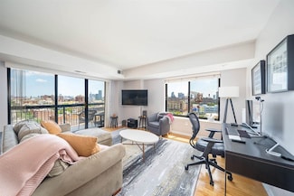700 1st St Unit 11J, Hoboken, NJ 07030