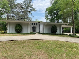 203 S Park Loop, Andalusia, AL 36421