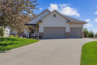 607 Hillview Dr Unit 607, Fairfax, IA 52228