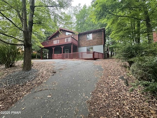 71 Woodhill Ln, Lake Ariel, PA 18436