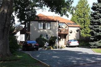 85 Homewood Ave Unit 2nd Flr, North Providence, RI 02911