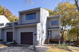 630 Virginia Ave Unit A, South Haven, MI 49090