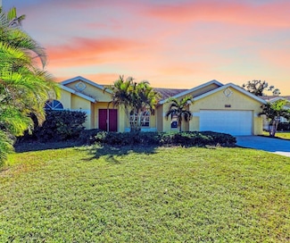 4581 Dover Street Cir E, Bradenton, FL 34203