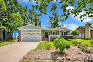 4327 Falls Dr, Hope Mills, NC 28348
