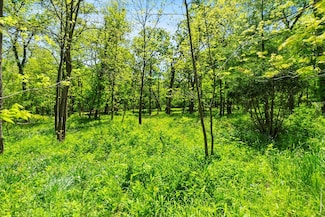 26359 N Hickory Rd, Mundelein, IL 60060