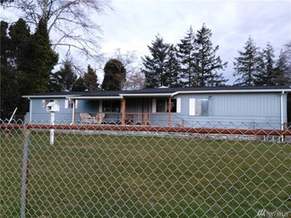772 State Route 101, Chinook, WA 98614