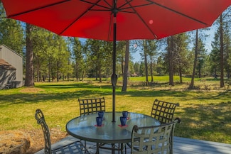 17737 Meadow House Ln Unit 70, Sunriver, OR 97707