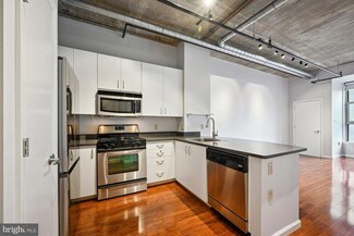 1300 N St NW Unit 410, Washington, DC 20005