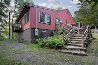 174 Weatogue Rd, Salisbury, CT 06068