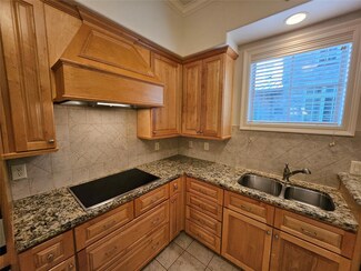 301 Watermere Dr Unit 109, Southlake, TX 76092