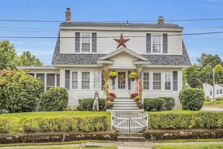 42 Hammond St, Leominster, MA 01453