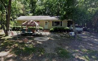 1121 N 9th Ave, Laurel, MS 39440