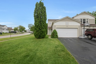 540 Wedgewood Cir, Lake In the Hills, IL 60156