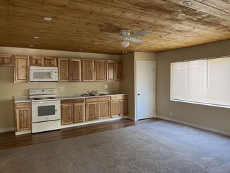 54141 Pine Crest Ave Unit D, Idyllwild, CA 92549