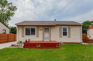 2208 Tichenor St, Des Moines, IA 50317