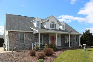 17 Quarry Dr, Watsontown, PA 17777